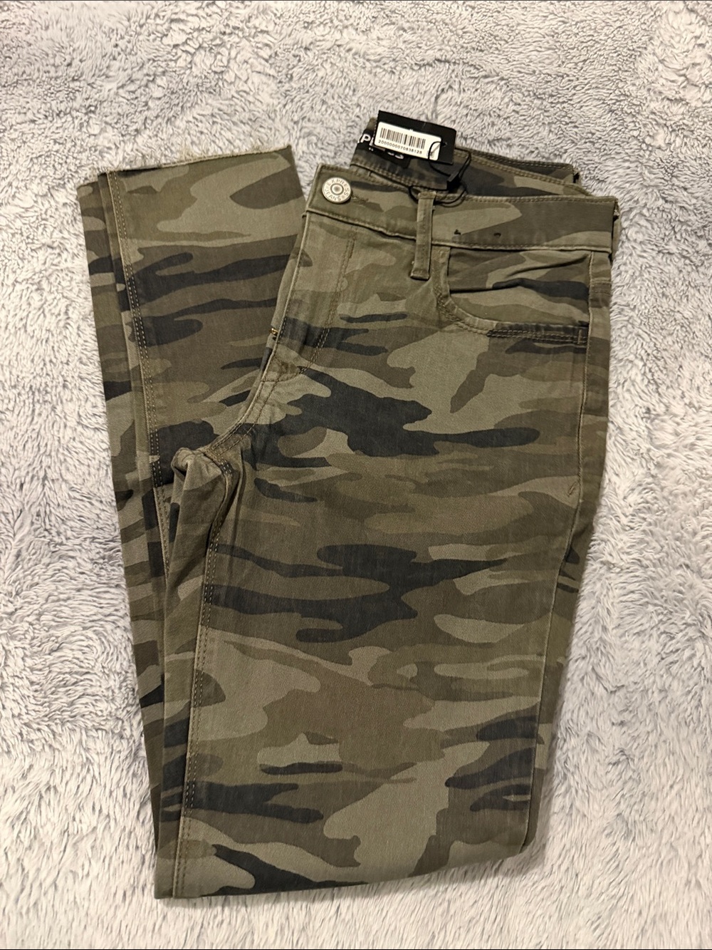 Express Men's Camouflage Cargo Pants - Olive Green & Dark Green